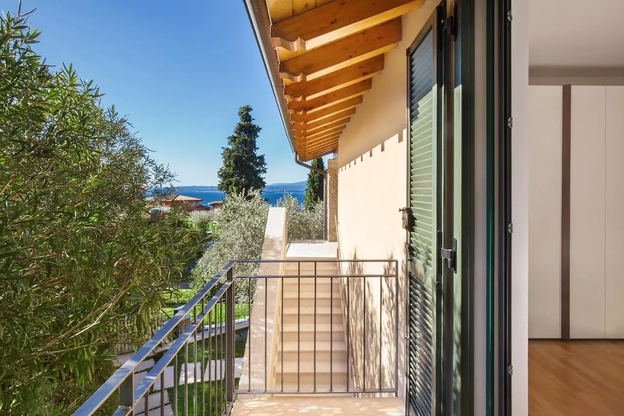 Villa Loncrino, First Floor Apartment Torri Del Benaco